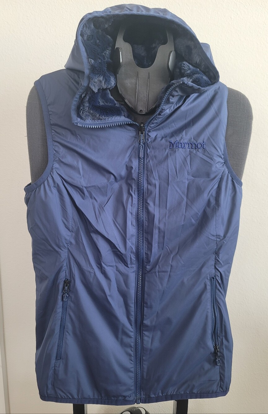 New Marmot Women’s Reversible Hooded Vest